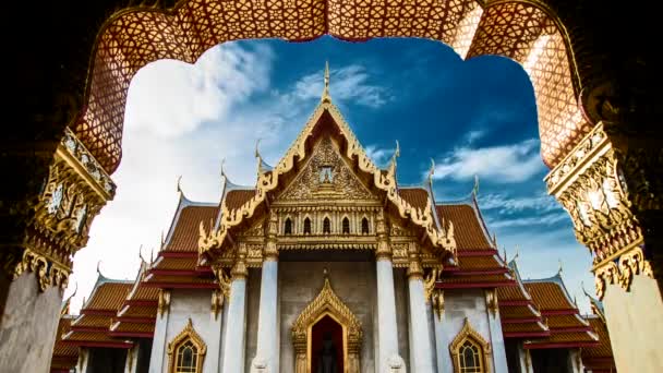 Tayland 'da Bangkok sokağı ve tapınak zamanı — Stok video