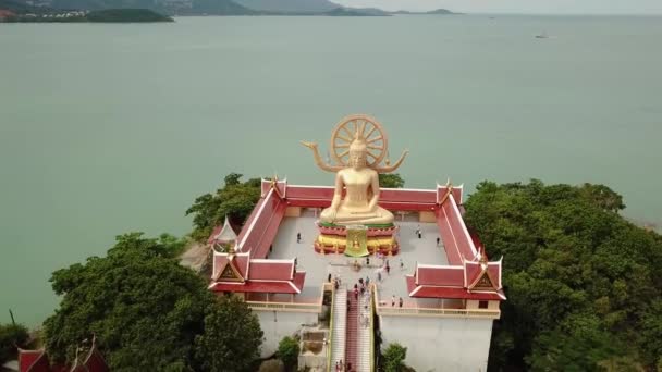 Gran vista aérea de estatua de Buda en Phuket, Tailandia — Vídeo de stock