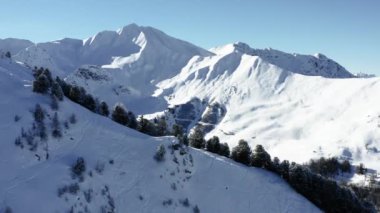 Fransa 'daki Fransız Alplerinde La Plagne hava manzarası