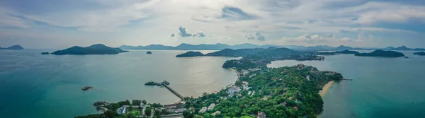 Plaża klub antenowy widok Baba gniazdo Phuket w Tajlandii — Zdjęcie stockowe
