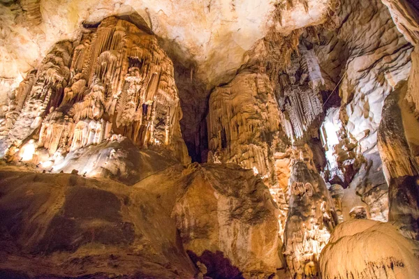 Jaskinia św. Marcela d Ardeche we Francji — Zdjęcie stockowe