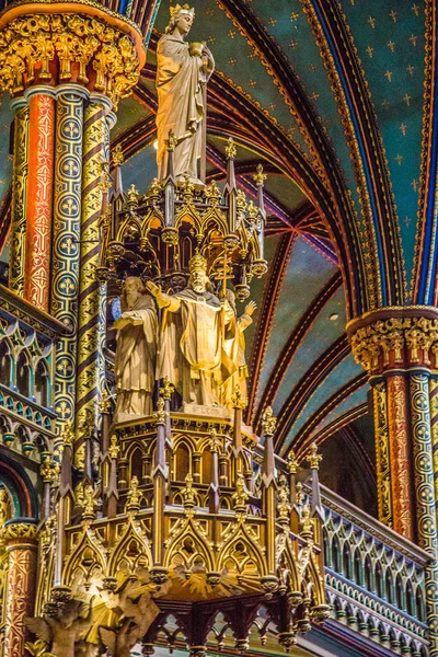 Notre Dame kathedraal in Montreal in Canada — Stockfoto