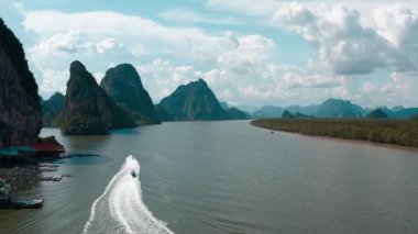 Phang Nga, Tayland 'da yüzen balıkçı köyü