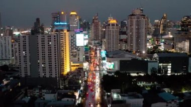 Siyam ve Rachathewi bölgeleri hava manzarası, çatı barı, Bangkok, Tayland