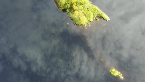 Geiranger fiord i jezioro Lovatnet widok z lotu ptaka w Norwegii — Wideo stockowe