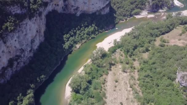 フランスのArdecheラベンダーと峡谷の空中ビュー — ストック動画