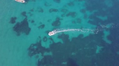 Martinik adası ve Karayip adalarındaki deniz manzarası