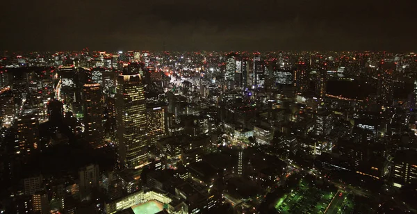 Vistas a la calle desde la Torre de Tokio por la noche, en Japón — Foto de Stock