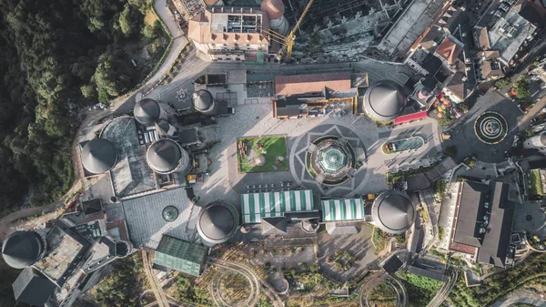 Yukarıdan Bana Hills ve Altın Köprü, Da Nang Fransız köyü Sun World, Orta Vietnam