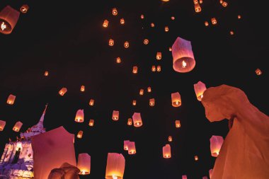 Fenerler festivali, Tayland Chiang Mai Yee Peng ve Loy Khratong