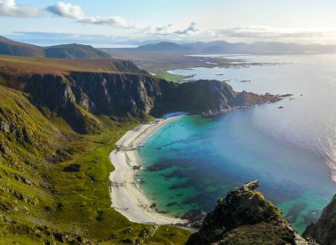 Norveç'te Bleik yakınlarındaki Matind Dağı'ndan drone manzaraları