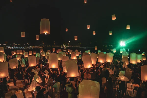 Fenerler festivali, Tayland Chiang Mai Yee Peng ve Loy Khratong