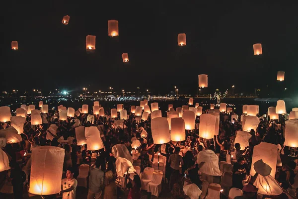 Fenerler festivali, Tayland Chiang Mai Yee Peng ve Loy Khratong