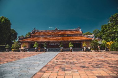 Hue imparatorluk sarayı ve Vietnam Kraliyet Mezarları