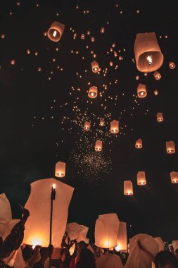 Fenerler festivali, Tayland Chiang Mai Yee Peng ve Loy Khratong