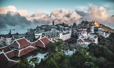 Fransız Köyü Bana Hills, Sun World, Danang, Orta Vietnam