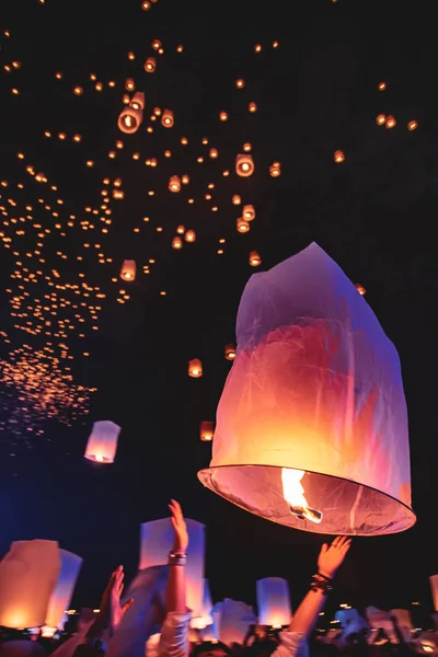 Fenerler festivali, Tayland Chiang Mai Yee Peng ve Loy Khratong