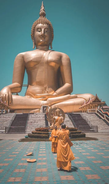 Wat Muang vue aérienne, plus grande statue de bouddha en Thaïlande — Photo