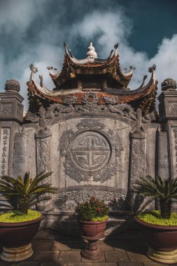 Fransız Köyü ve Çin tapınağı Bana Hills, Sun World, Danang, Orta Vietnam