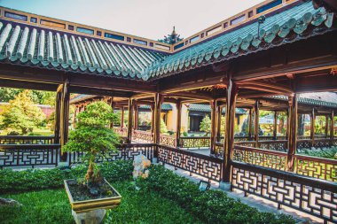 Hue imparatorluk sarayı ve Vietnam Kraliyet Mezarları