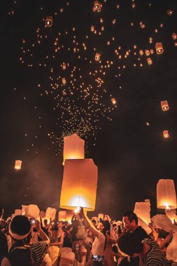 Fenerler festivali, Tayland Chiang Mai Yee Peng ve Loy Khratong