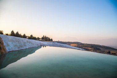Türkiye Hierapolis'te Pamukkale havuz terasları