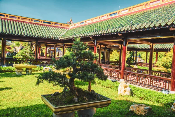 Hue imperial palace and Royal Tombs in Vietnam — Stock Photo, Image