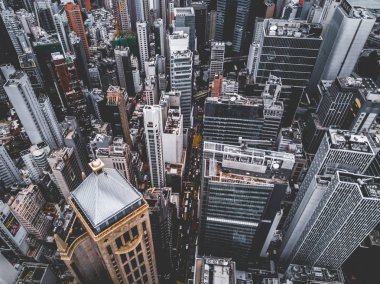 Yukarıdan Hong Kong şehir, antenler şehir manzarası