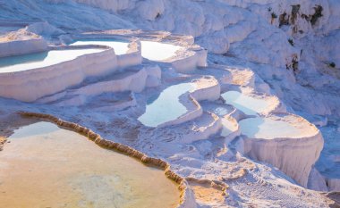 Türkiye Hierapolis'te Pamukkale havuz terasları