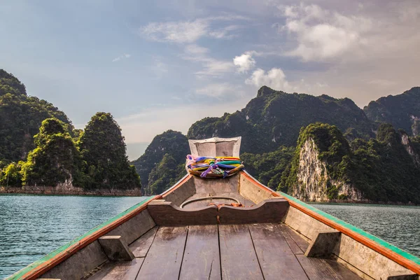 Tayland Khao Sok milli park manzarası
