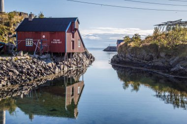Norveç'te Lofoten adalarında Reine manzarası