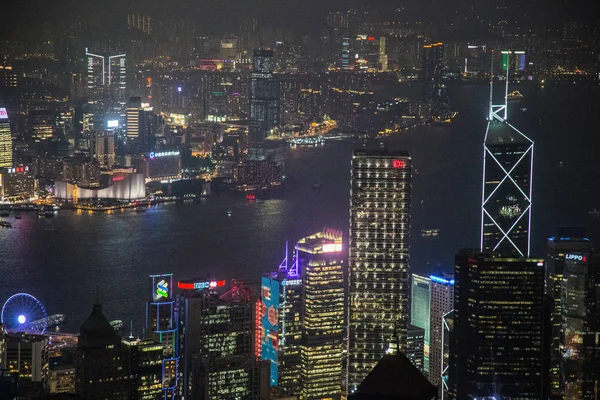 Hong Kong şehri, sokaklar ve nehir