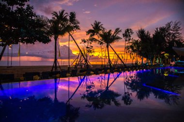 Khao Lak beach resort manzaraları gün batımında, Tayland