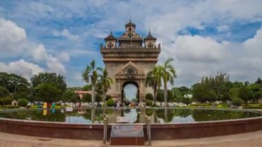Laos'taki Vientane tapınakları ve sokak zaman atlamalı