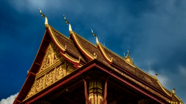 Templos vientanos e rua timelapse no Laos — Vídeo de Stock