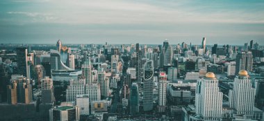 Petchaburi ve Merkez Büyükelçiliği Ploenchit, Bangkok, Tayland manzaralı