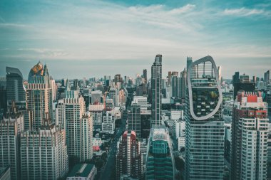 Petchaburi ve Merkez Büyükelçiliği Ploenchit, Bangkok, Tayland manzaralı