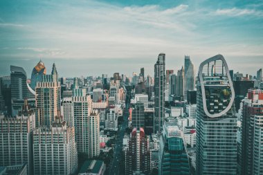 Petchaburi ve Merkez Büyükelçiliği Ploenchit, Bangkok, Tayland manzaralı