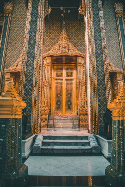 Wat Ratchabophit Sathitmahasimaram templo en Bangkok, Ciudad Vieja, Tailandia —  Fotos de Stock