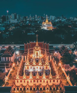 Tayland 'ın Bangkok kentindeki Loha Prasat tapınağının havadan görünüşü