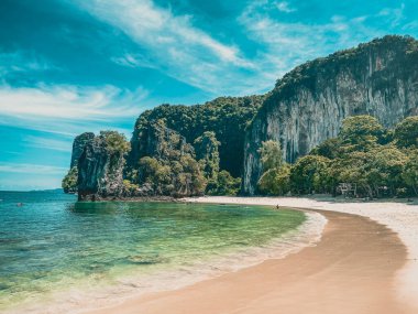 Koh Hong paradise beach, island in the Andaman Sea between Phuket and Krabi Thailand clipart
