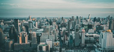 Petchaburi ve Merkez Büyükelçiliği Ploenchit, Bangkok, Tayland manzaralı