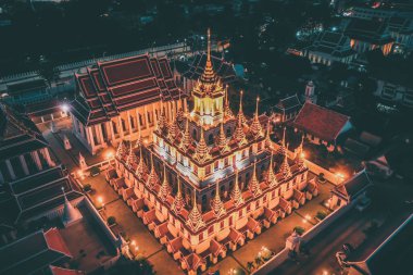 Tayland 'ın Bangkok kentindeki Loha Prasat tapınağının havadan görünüşü