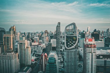 Petchaburi ve Merkez Büyükelçiliği Ploenchit, Bangkok, Tayland manzaralı