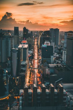 Petchaburi ve Merkez Büyükelçiliği Ploenchit, Bangkok, Tayland manzaralı
