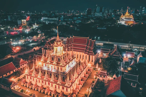 Tayland 'ın Bangkok kentindeki Loha Prasat tapınağının havadan görünüşü