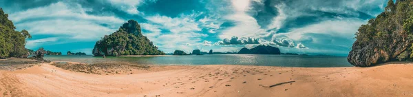 Koh Phak Bia παράδεισος παραλία, νησί στο Άνδαμο Θάλασσα μεταξύ Πουκέτ και Krabi Ταϊλάνδη — Φωτογραφία Αρχείου