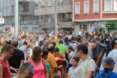 Villagarcia de Arousa, Galiçya, İspanya - 16 Ağustos 2018: yıllık geleneksel su Festivali.