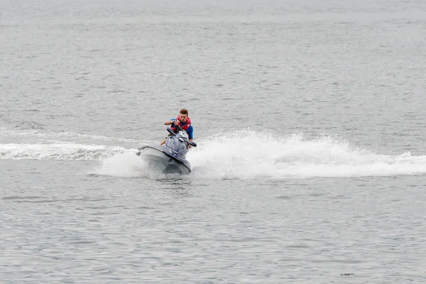 Man Een Hydrocycle Rijden — Stockfoto