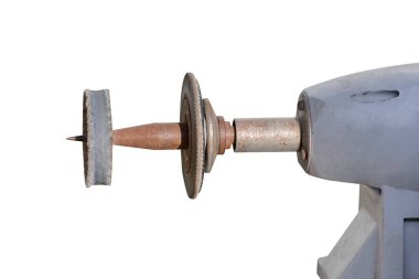 Beyaz arka plan üzerinde izole endüstriyel makine kalemtıraş